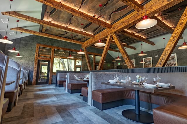 YOVA Restaurant